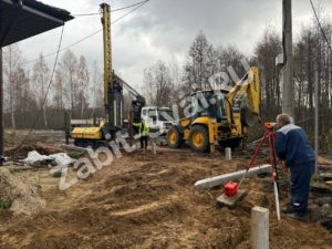 Монтаж жб свай для забора оз 2 300x225 - Монтаж-жб-свай-для-забора-оз-2