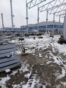 Установка жб свай в цеху для опорных тумб 7 225x300 - Установка-жб-свай-в-цеху-для-опорных-тумб-7