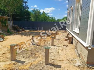 Установка жб свай с.30.15 под дома из сип панелей 5 300x225 - Установка-жб-свай-с.30.15-под-дома-из-сип-панелей-5