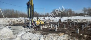 Монтаж жб свай для дома из бревна г. Куровское